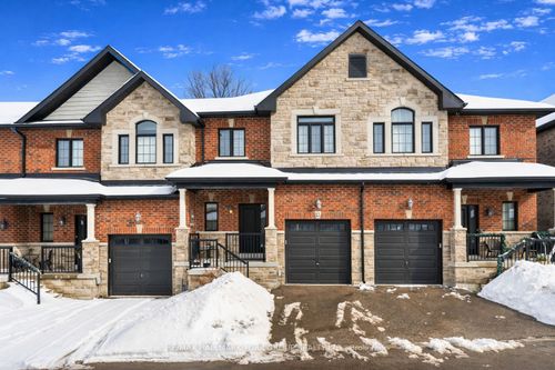13 Charmuse Lane, East Gwillimbury, ON, L9N1K9 | Card Image