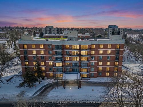 204-14 Greenview Drive, Kingston, ON, K7M7T5 | Card Image