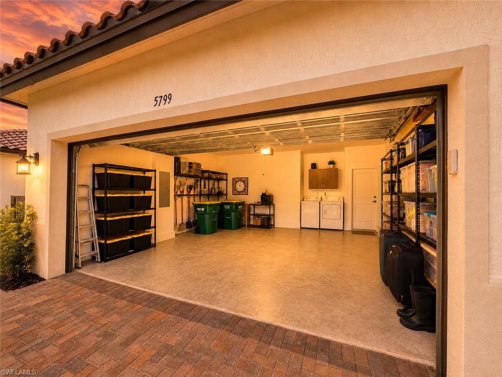 Residential Lease in AVE MARIA 3