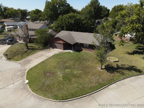 504 Se 12th Circle, Pryor, OK, 74361 | Card Image