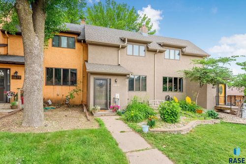 1817 S Stephen Ave, Sioux Falls, SD, 57103-4105 | Card Image