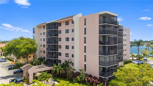 apt-603-20840 San Simeon Way, Miami, FL, 33179-1836 | Card Image