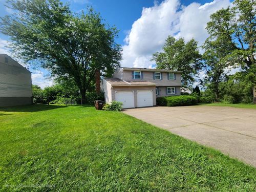 2920 Spruceway Dr, Colerain Twp, OH, 45251-4243 | Card Image