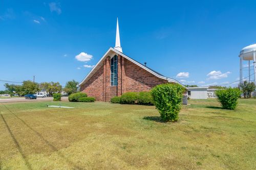 200 Carr Ln, Duncanville, TX, 75116-2304 | Card Image