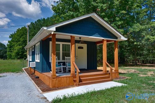 61 Ball Park Rd, Laceys Spring, AL, 35754-3109 | Card Image