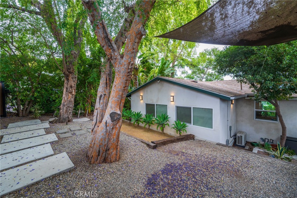 Residential Lease in Los Angeles
