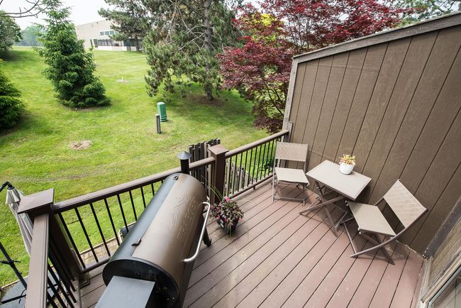 2503 Meade Ct, Condo with 2 bedrooms, 3 bathrooms and null parking in Ann Arbor MI | Image 40