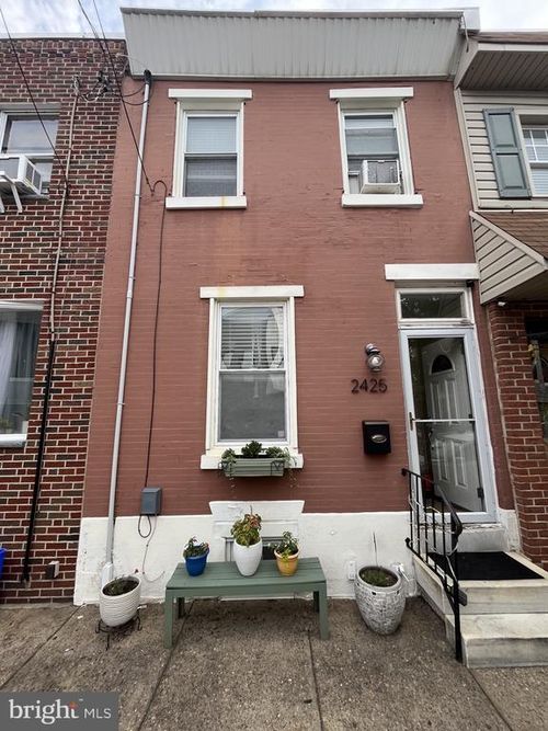 2425 E Letterly St, PHILADELPHIA, PA, 19125-3007 | Card Image