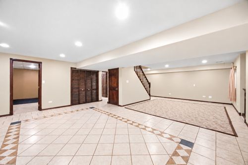 452 Spring Ridge Dr, Crystal Lake, IL, 60012-3510 | Card Image
