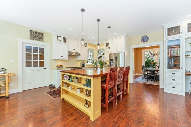 6140 Lakes Rd, House other with 5 bedrooms, 5 bathrooms and 4 parking in Duncan BC | Image 8
