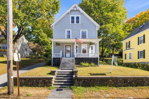38 Park St, Hudson, MA, 01749 | Card Image