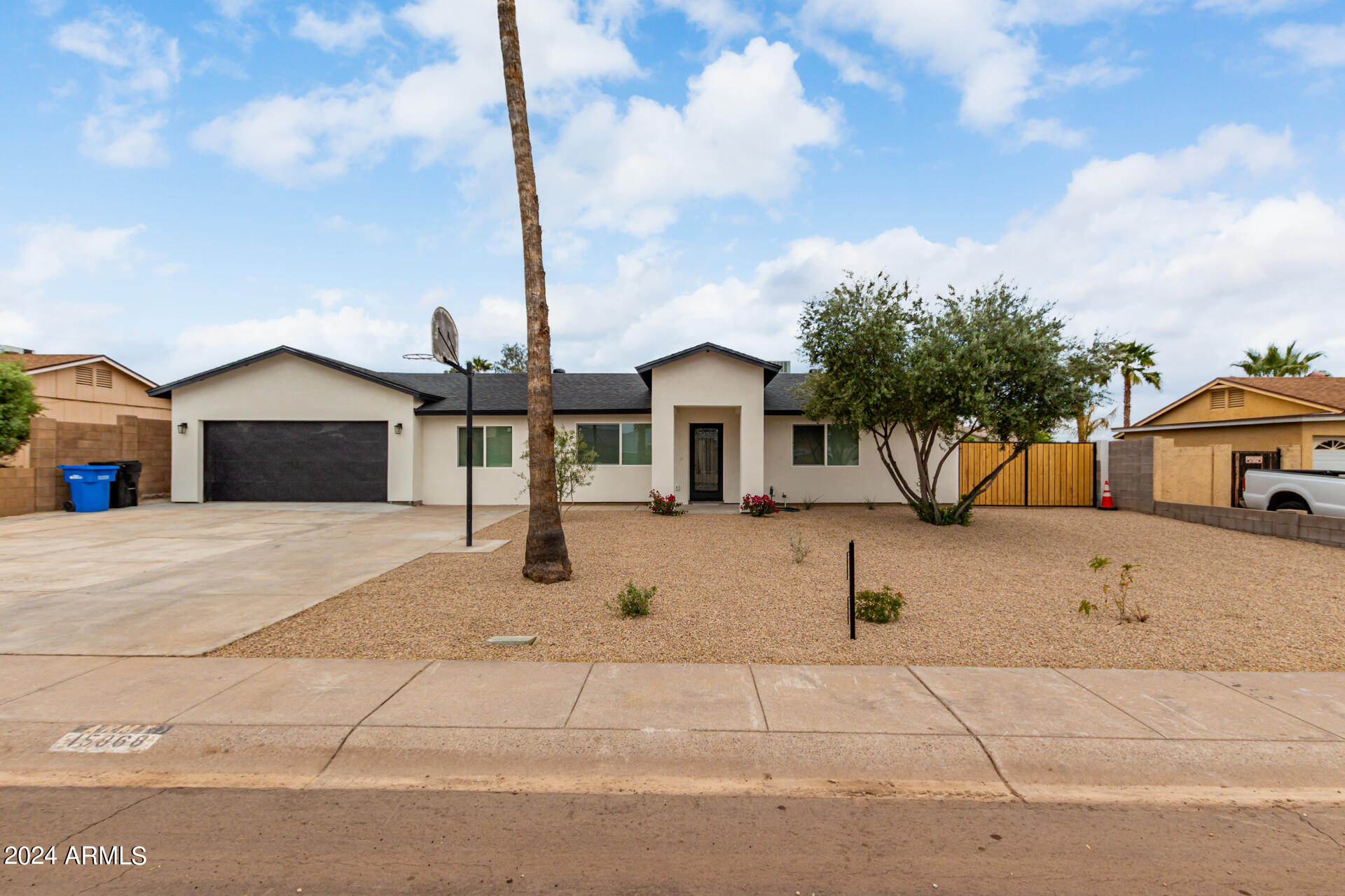 15868 N 18 Th Place, For Sale in Phoenix Zoocasa
