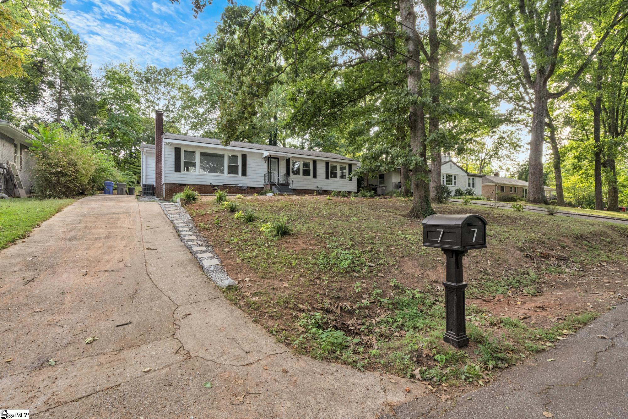 Glenmore Dr, Greenville, SC 29617