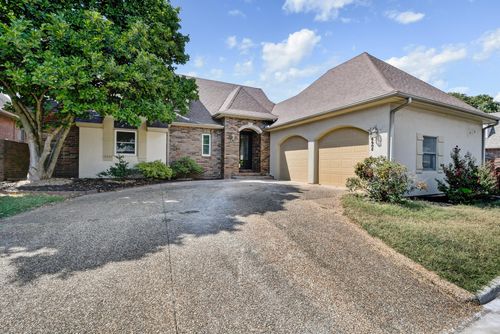 8605 Interlochen Dr, Nixa, MO, 65714-7354 | Card Image