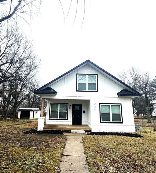 226 Adair St, Vinita, OK, 74301-3405 | Card Image