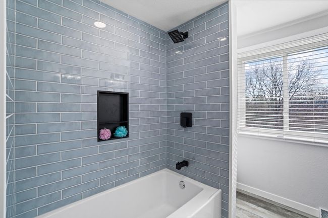Full Bath | Image 33