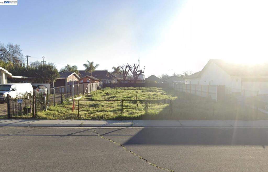 Land in Modesto 3