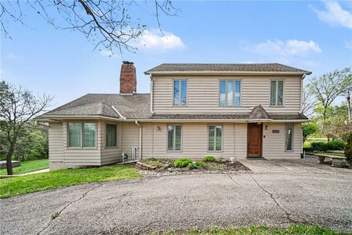 13110 S Lakeshore Drive, Olathe, KS, 66061 | Card Image