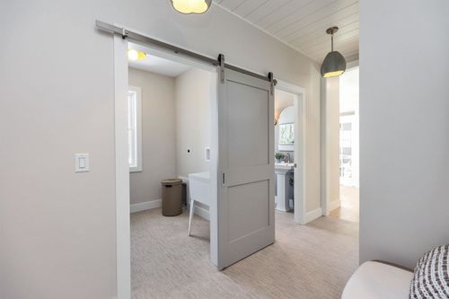 14 Overlook Cir, Auburn, NH, 03032-3858 | Card Image