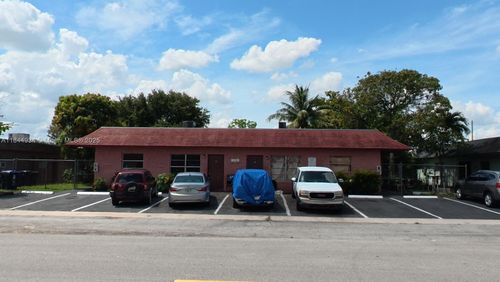 1-4-7710 Sw 10th St, North Lauderdale, FL, 33068-3235 | Card Image