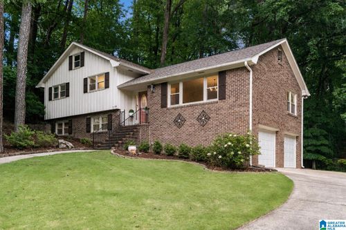 1505 Blind Brook Ln, VESTAVIA HILLS, AL, 35216-3304 | Card Image
