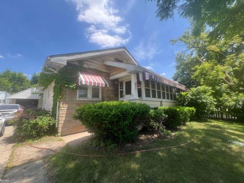 616 Saint Clair Ave, Flint, MI, 48504-4877 | Card Image