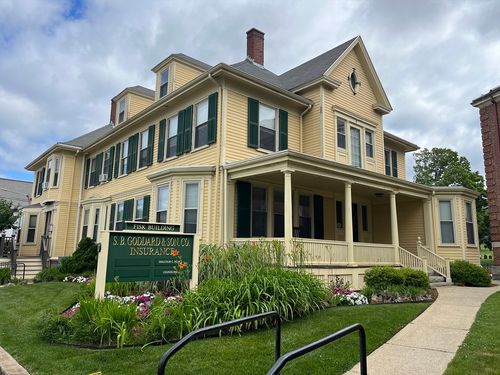 7 Winn St, Woburn, MA, 01801-2871 | Card Image