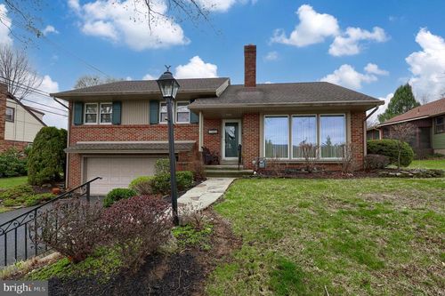 3902 Reiff Pl, READING, PA, 19606-3117 | Card Image