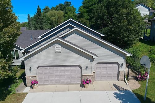 1978 Neal St, Red Wing, MN, 55066-4205 | Card Image