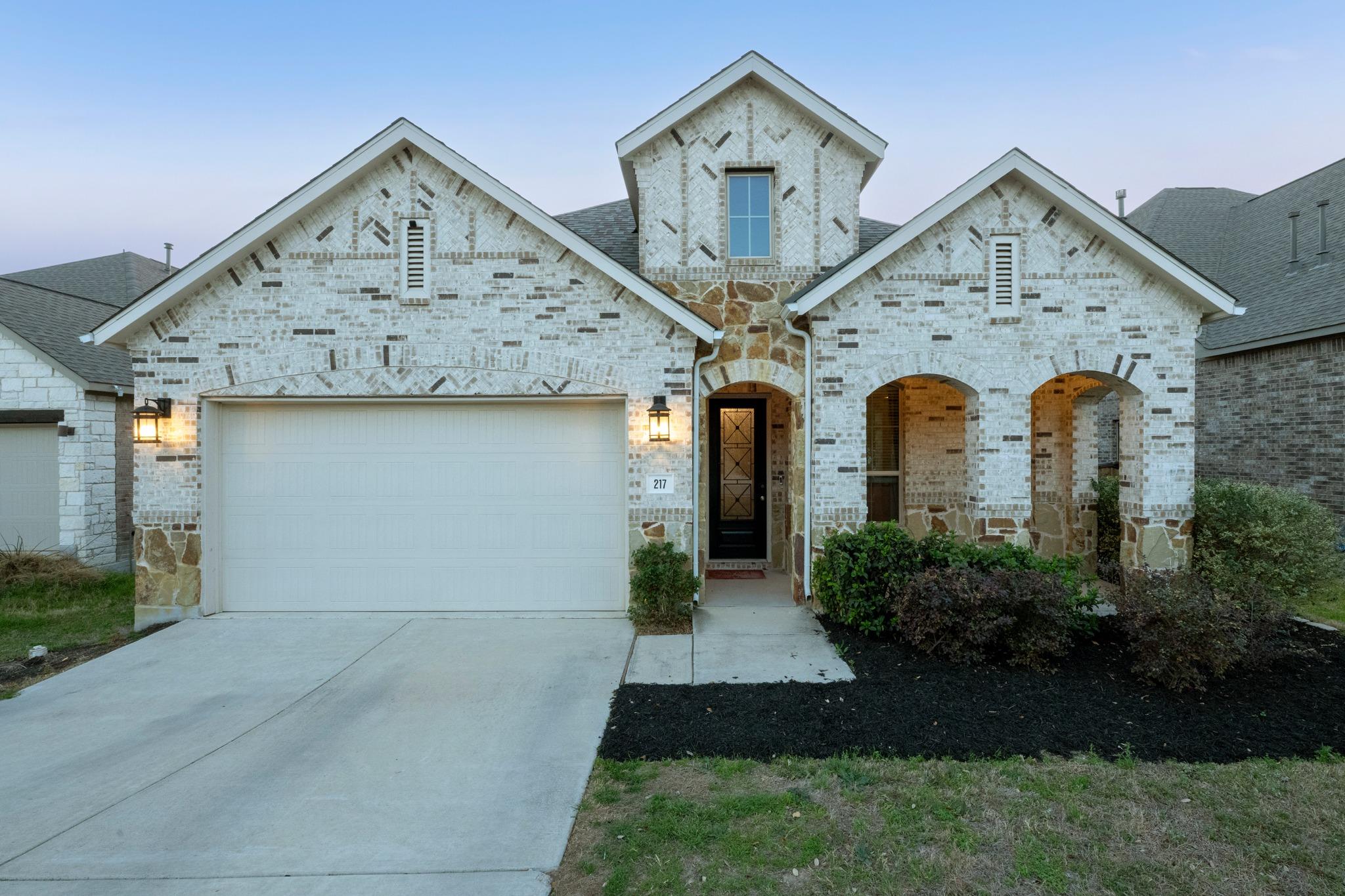 Residential Lease in Kyle 2