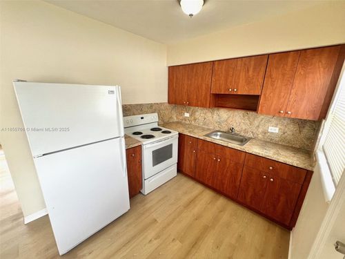 apt-1-700 Ne 85th St, Miami, FL, 33138-3643 | Card Image