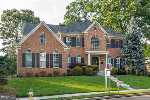 6825 Williamsburg Blvd, ARLINGTON, VA, 22213-1521 | Card Image