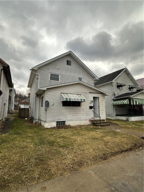 1734 Constitution Blvd, Arnold, PA, 15068-4312 | Card Image