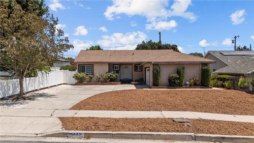 11440 Gothic Ave, Granada Hills, CA, 91344-6822 | Card Image