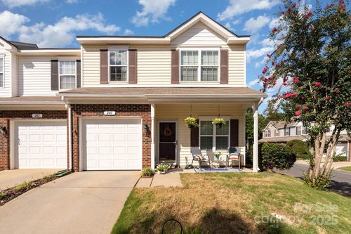 280 Tail Race Ln, Fort Mill, SC, 29715-6472 | Card Image