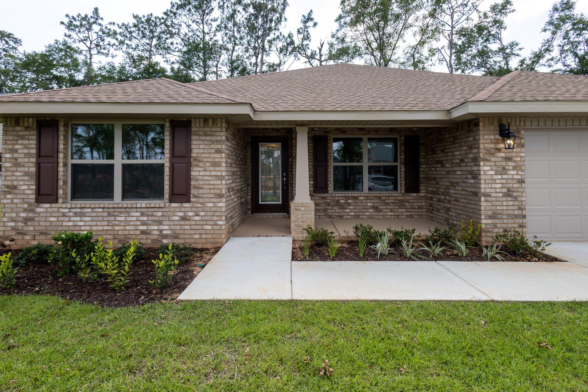 Crestlake Dr, Crestview, FL 32536