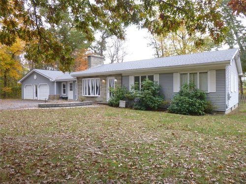 426 S County Trl, Exeter, RI, 02822-3535 | Card Image