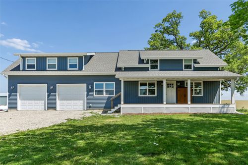 7544 Highway 21, Belle Plaine, IA, 52208-8726 | Card Image