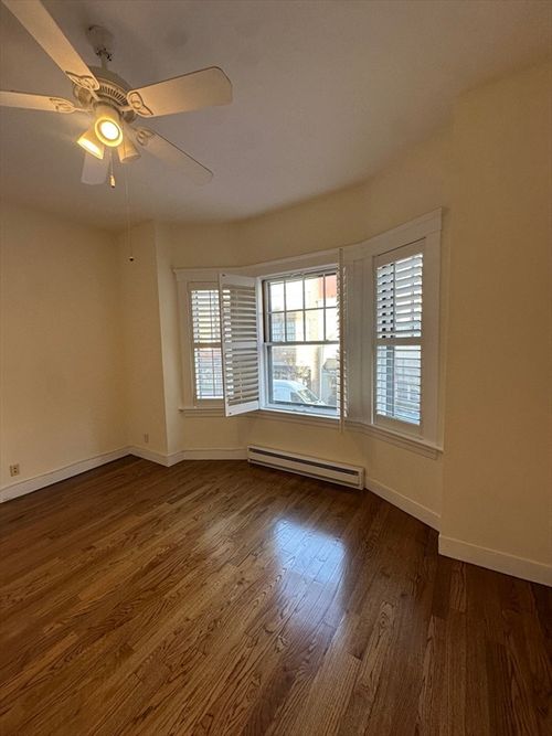 1-44 Charles St, Boston, MA, 02114-4604 | Card Image