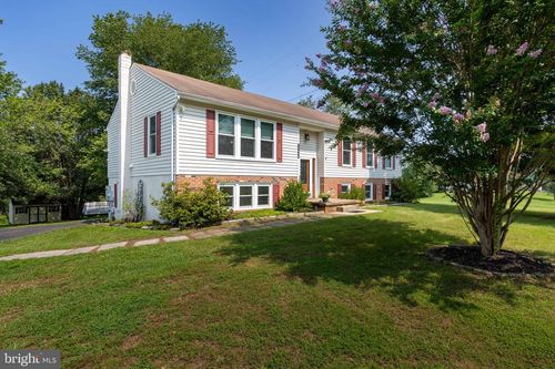 18611 Springs Rd, Jeffersonton, VA, 22724-1938 | Card Image