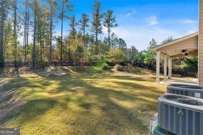 585 Naturewalk Boulevard, House other with 5 bedrooms, 3 bathrooms and 4 parking in Dallas GA | Image 2