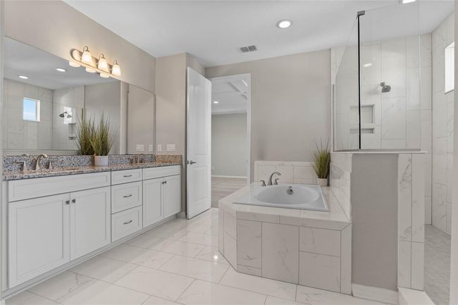 Primary bath dual sinks | Image 33