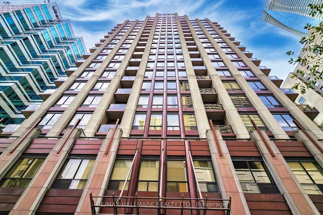1403 - 85 Bloor St E, Condo with 1 bedrooms, 1 bathrooms and null parking in Toronto ON | Image 25