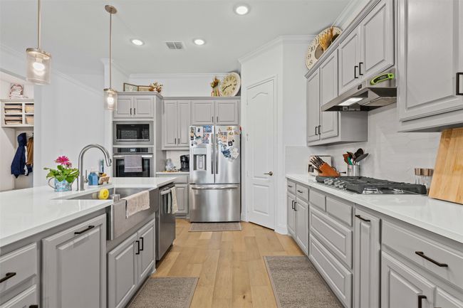 7020 Valley View Dr, House other with 3 bedrooms, 3 bathrooms and null parking in Joshua TX | Image 17