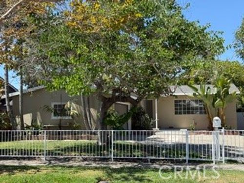 534 S Townsend St, Santa Ana, CA, 92703-4226 | Card Image