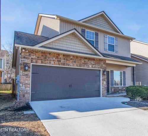 7143 Deer Springs Way, Powell, TN, 37849-5581 | Card Image