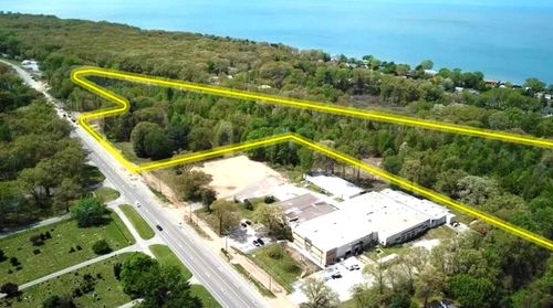 18300 Us Highway 12, New Buffalo, MI, 49117-8937 | Card Image