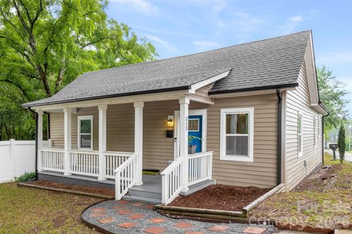 313 Gantt St, Kings Mountain, NC, 28086-2807 | Card Image