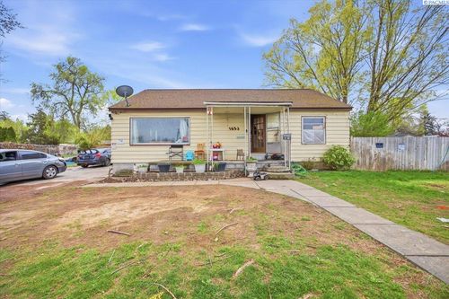 1623 W 1st Ave, Kennewick, WA, 99336 | Card Image