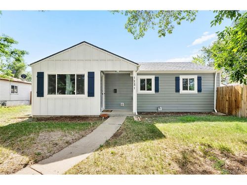1251 S Seneca Way, Denver, CO, 80223-2926 | Card Image